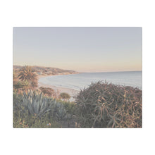 Load image into Gallery viewer, Canvas Wall Art Laguna Beach
